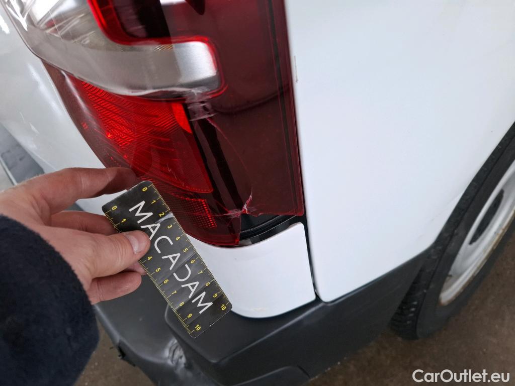  Opel  Combo OPEL  / 2018 / 4P / Fourgonnette 1.5 diesel 100chL1H1/stand CARGO PACK C #27