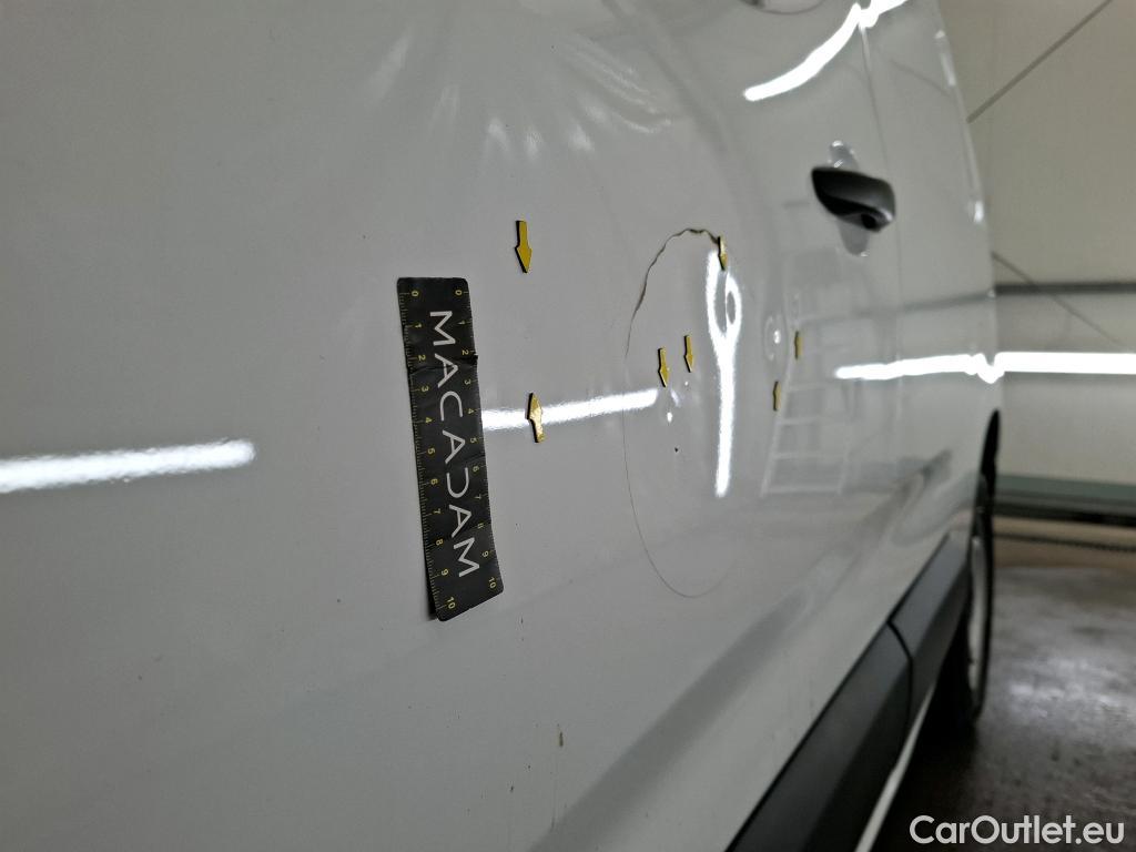  Opel  Combo OPEL  / 2018 / 4P / Fourgonnette 1.5 diesel 100chL1H1/stand CARGO PACK C #31