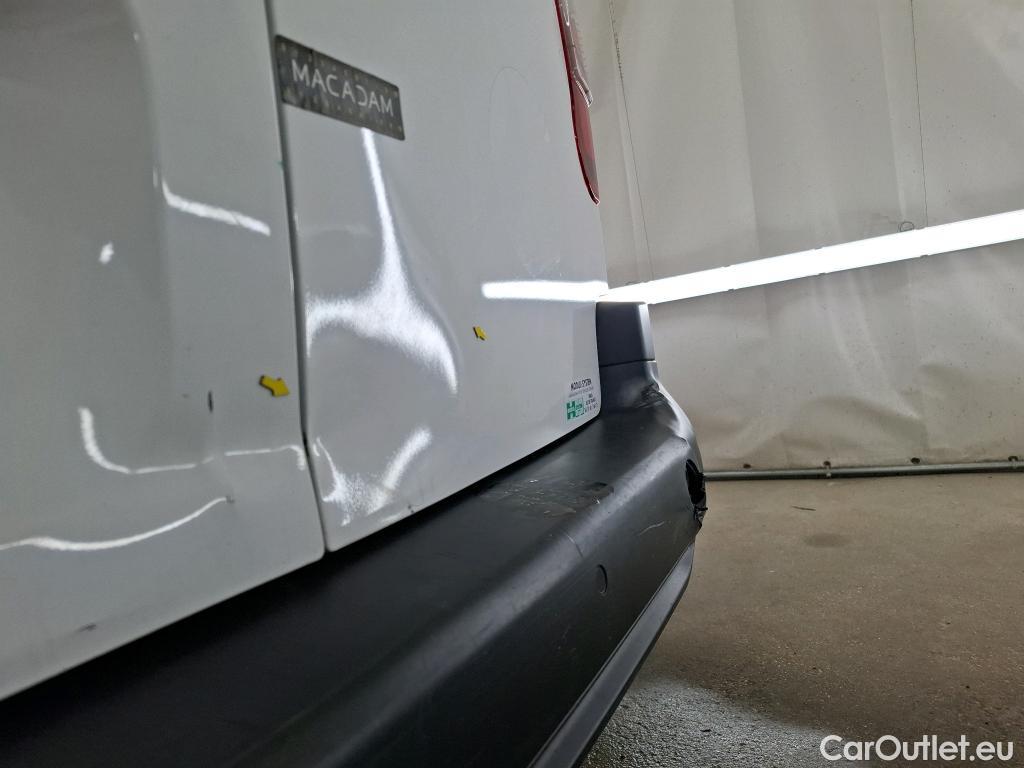  Opel  Combo OPEL  / 2018 / 4P / Fourgonnette 1.5 diesel 100chL1H1/stand CARGO PACK C #20