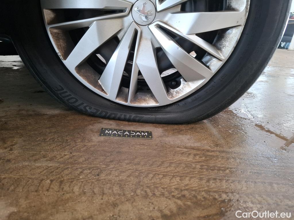  Peugeot  208  Premium 1.5 HDi 100CV BVM6 E6d #18