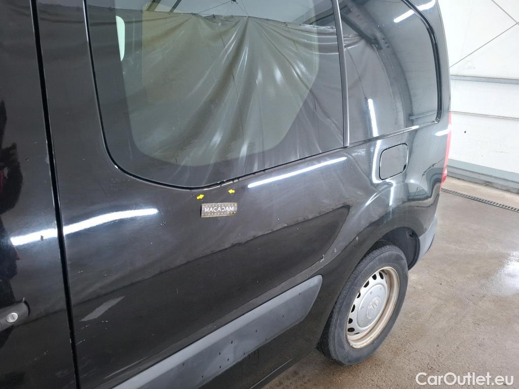  Citroen  Berlingo CITROEN  VU 3p Fourgonnette HDi 75 Club 2 places Court #6