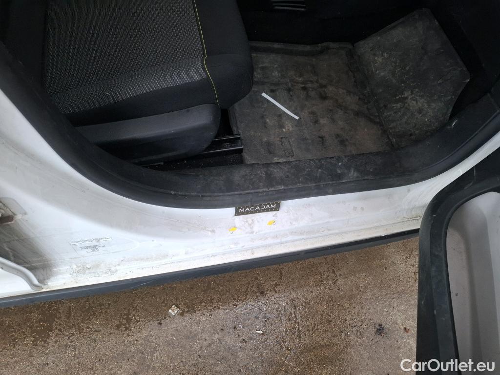  Citroen  C3  Société Feel 1.5 BlueHDI 100CV BVM5 E6dT #31