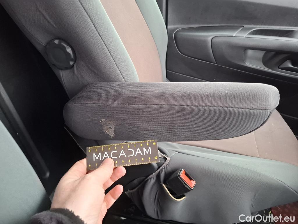  Opel  Combo OPEL  / 2018 / 4P / Fourgonnette 1.5 diesel 100chL1H1/stand CARGO PACK C #51