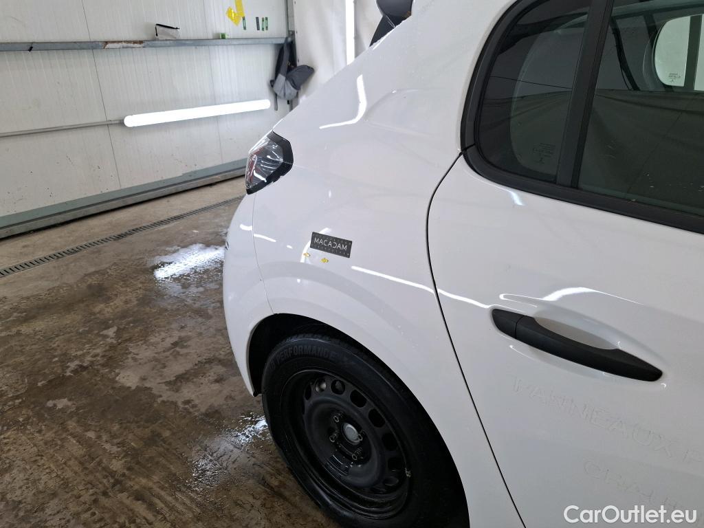  Peugeot  208  Premium 1.5 HDi 100CV BVM6 E6d #24