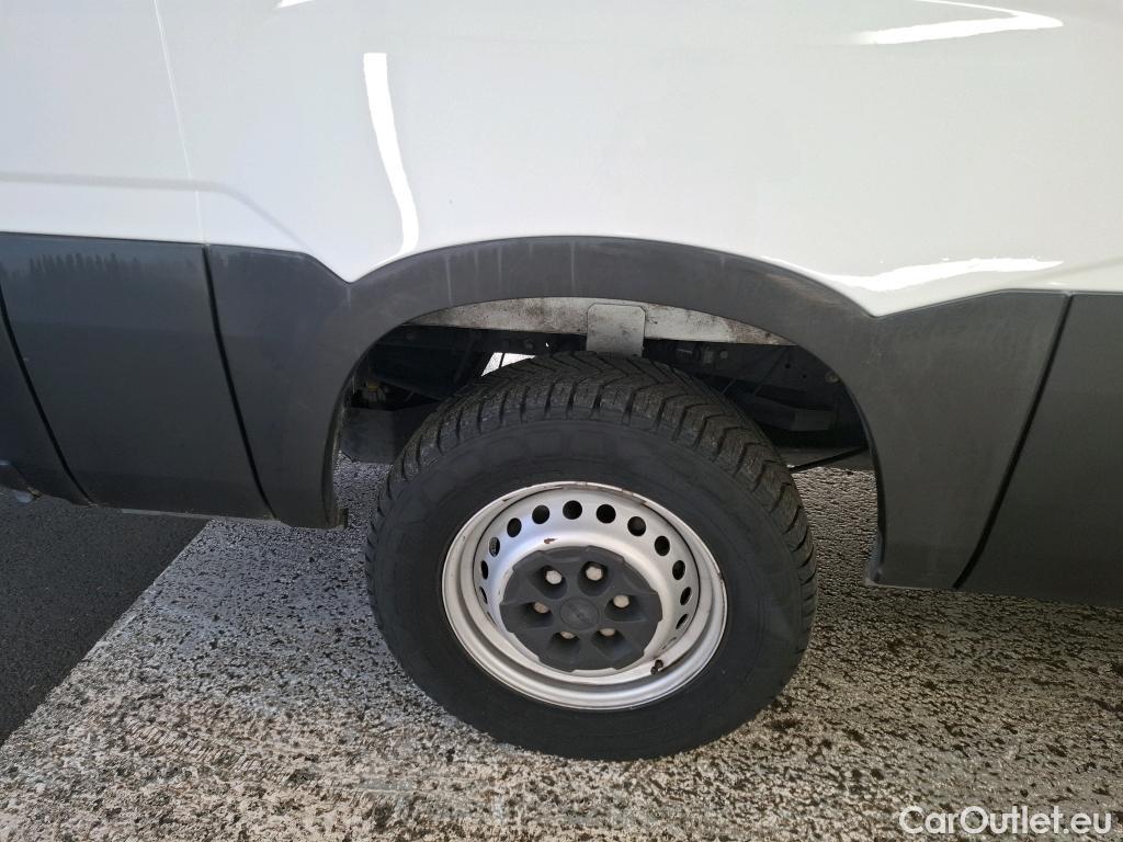  Iveco  Daily   V 35S14GA8 V/P11 H2 3520 ***GNV*** #27
