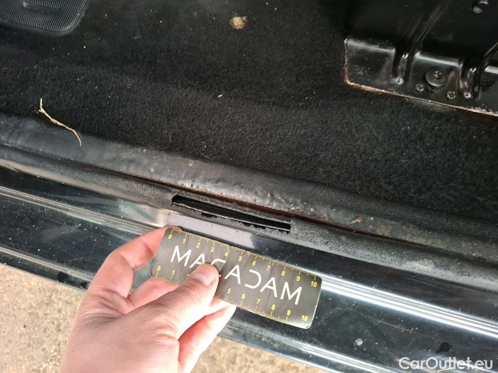  Citroen  Berlingo CITROEN  VU 3p Fourgonnette HDi 75 Club 2 places Court #18