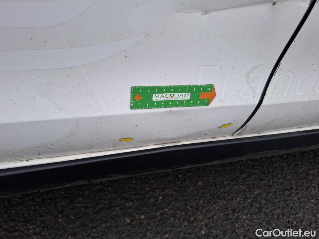  Citroen  C3  Société Feel 1.5 BlueHDI 100CV BVM5 E6dT #6