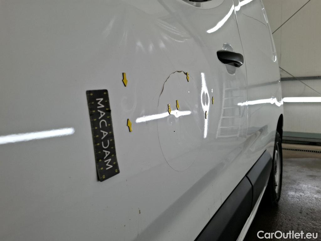  Opel  Combo OPEL  / 2018 / 4P / Fourgonnette 1.5 diesel 100chL1H1/stand CARGO PACK C #32