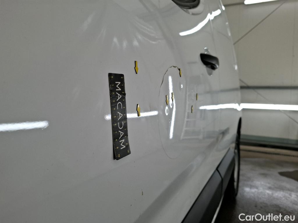  Opel  Combo OPEL  / 2018 / 4P / Fourgonnette 1.5 diesel 100chL1H1/stand CARGO PACK C #30