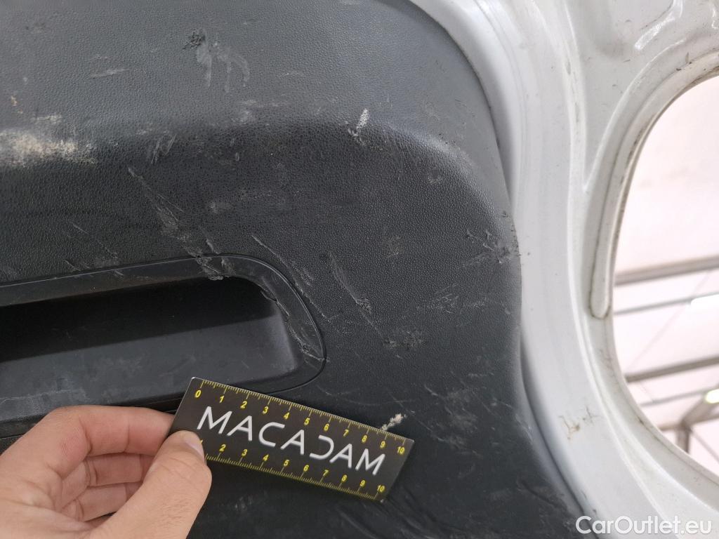  Citroen  C3  Société Feel 1.5 BlueHDI 100CV BVM5 E6dT #25