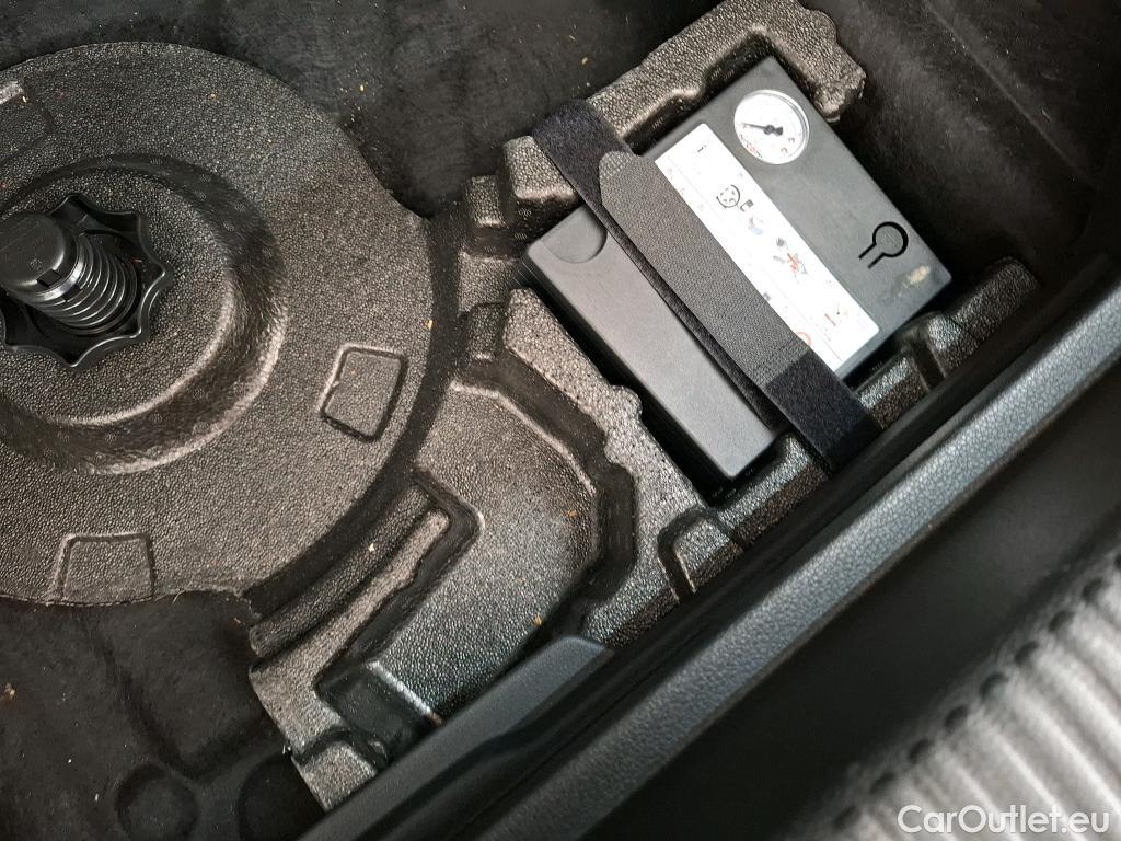  Audi  A3 AUDI  Sportback / 2016 / 5P / Berline 35 TDI 150 S TRONIC BUSINESS LINE #31