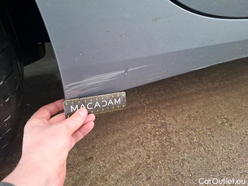  Bmw  Serie 1 BMW Série 1 / 2019 / 5P / Berline 1.5 116I Business Design #12