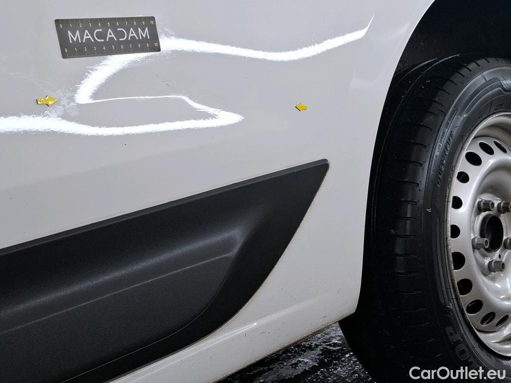  Renault  Kangoo RENAULT  / 2021 / 4P / Fourgonnette GD CONFORT - BLUE DCI 75 #3