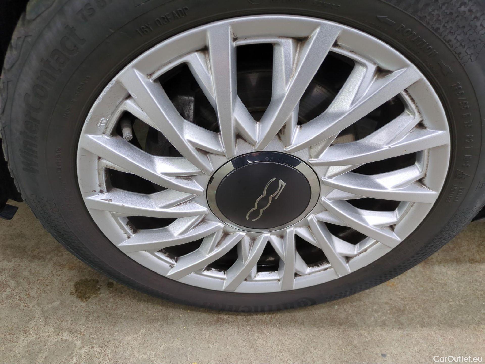  Fiat  500 FIAT  / 2015 / 3P / Berline Hybrid 1.0 BSG 70 ch Dolcevita #21