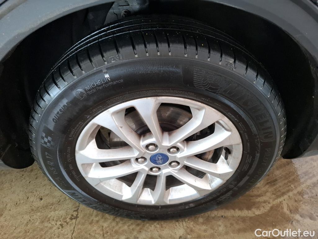  Ford  Kuga  Titanium Hybrid 2.5 190CV BVA6 E6dT #36