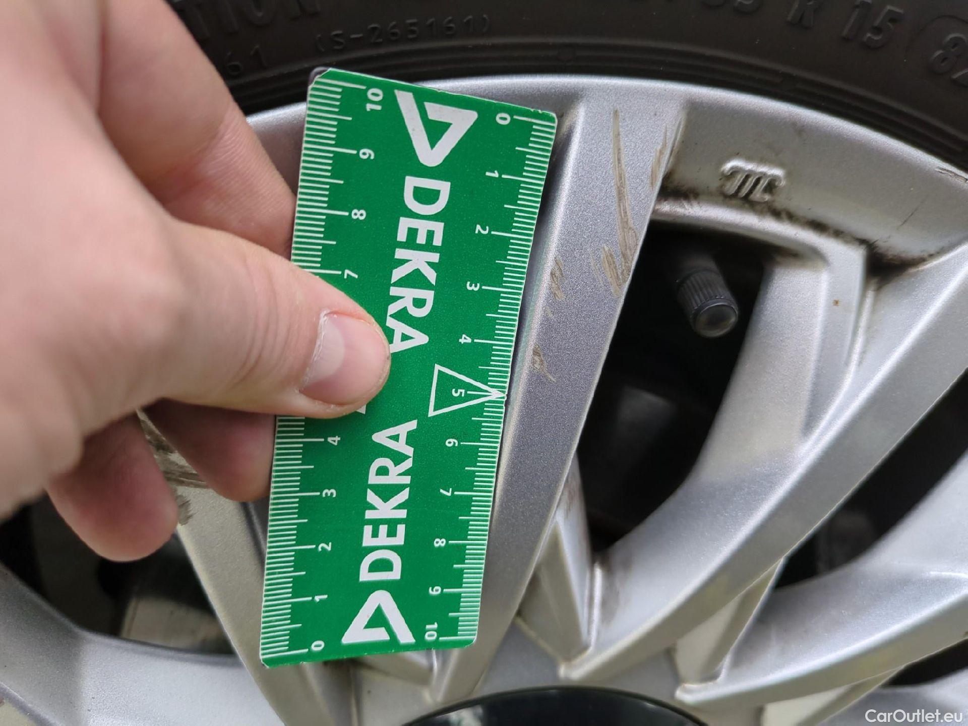  Fiat  500 FIAT  / 2015 / 3P / Berline Hybrid 1.0 BSG 70 ch Dolcevita #15