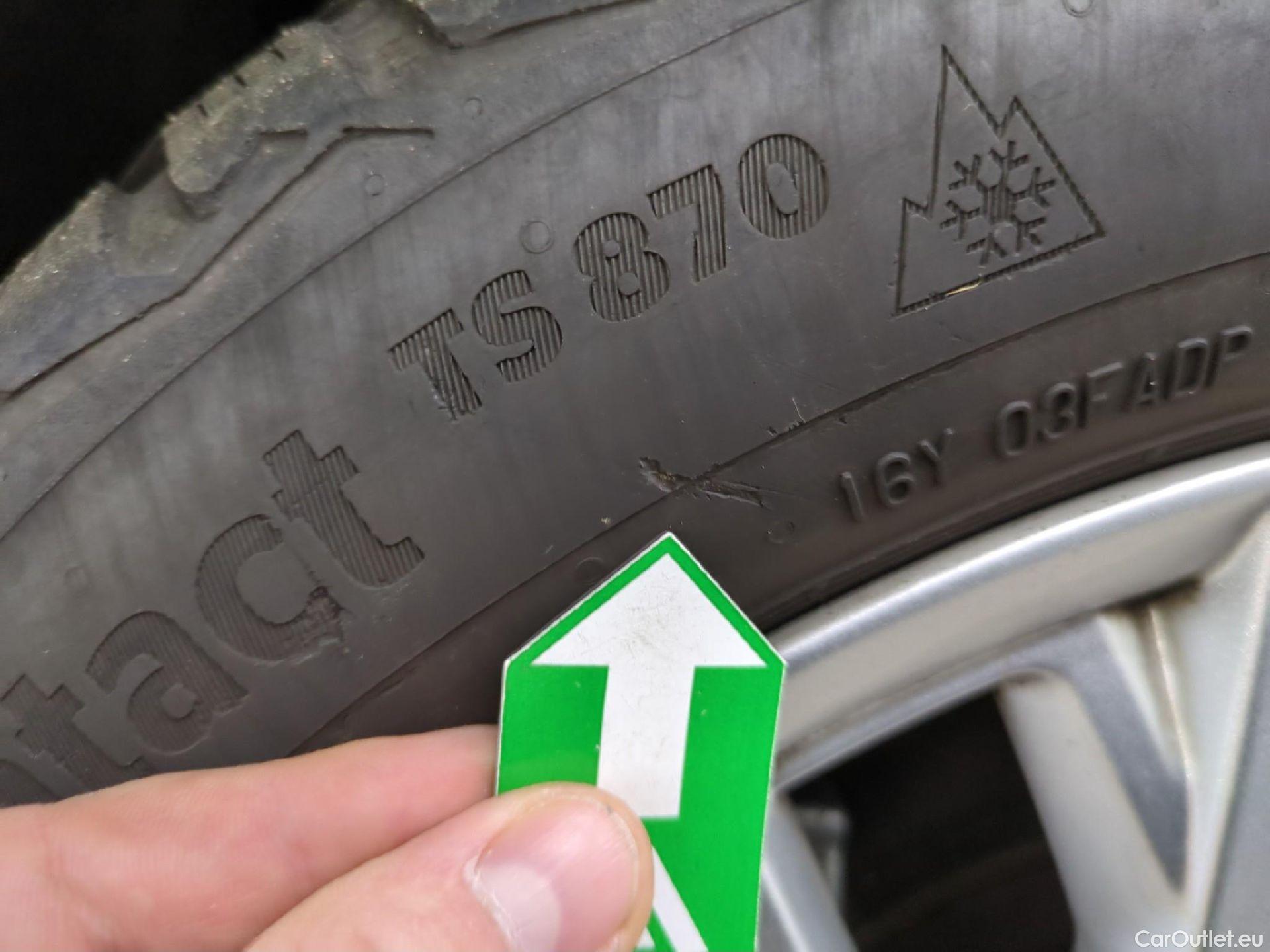  Fiat  500 FIAT  / 2015 / 3P / Berline Hybrid 1.0 BSG 70 ch Dolcevita #18