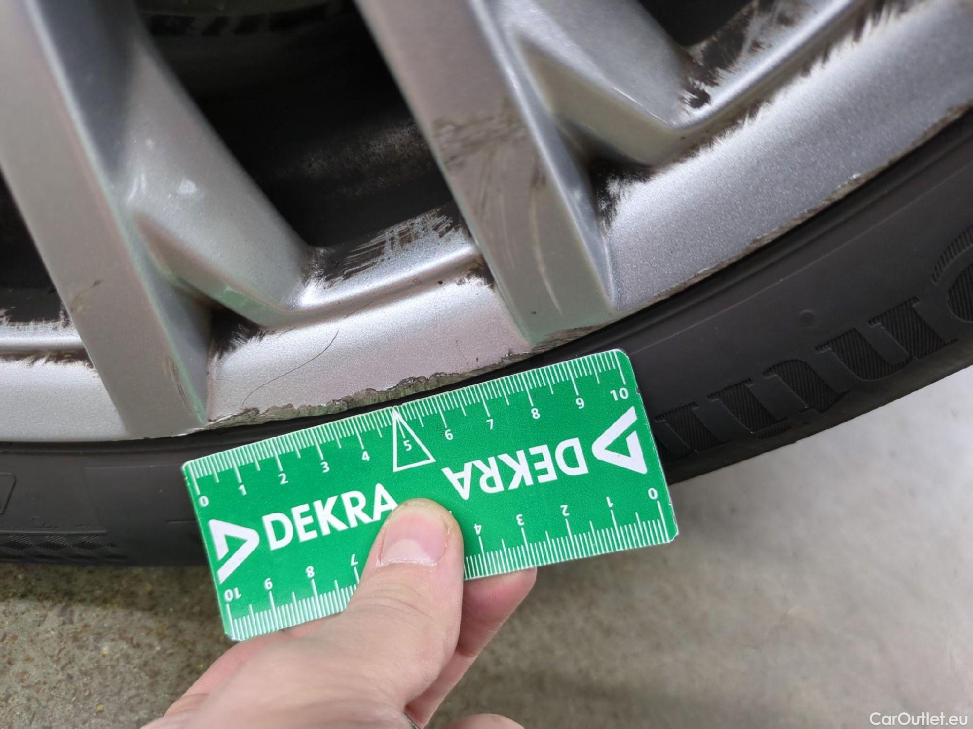  Fiat  500 FIAT  / 2015 / 3P / Berline Hybrid 1.0 BSG 70 ch Dolcevita #13