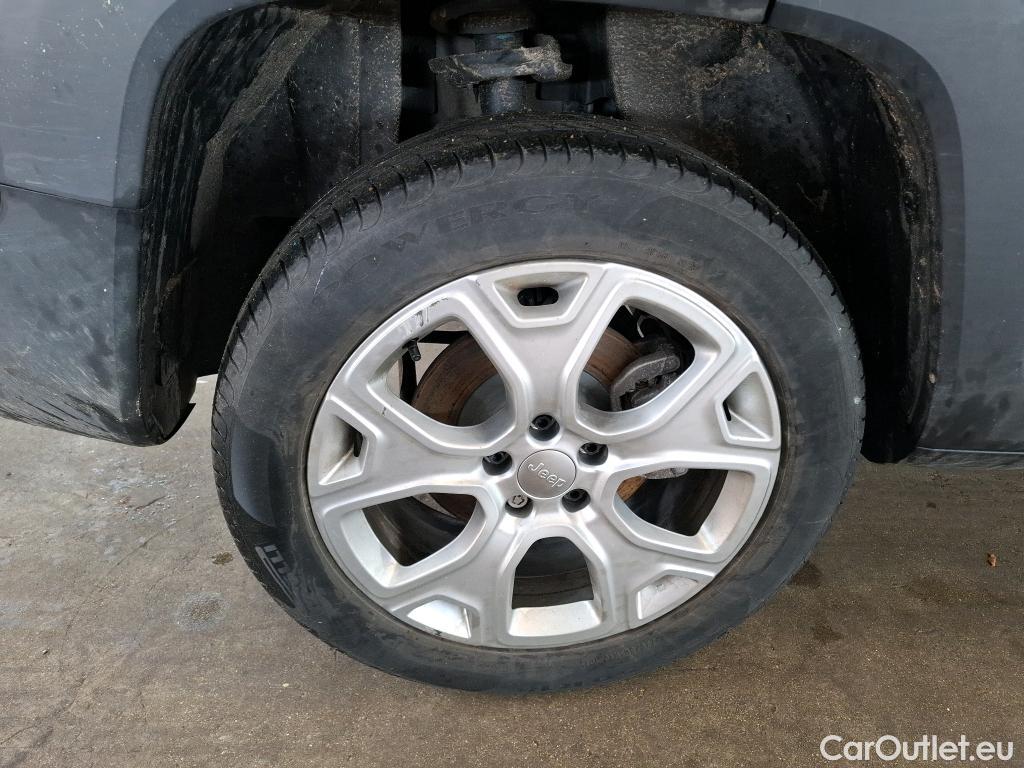  Jeep  Patriot JEEP Renegade / 2018 / 5P / SUV 1.3 TURBO T4 190PS 4XE LIMITED #8