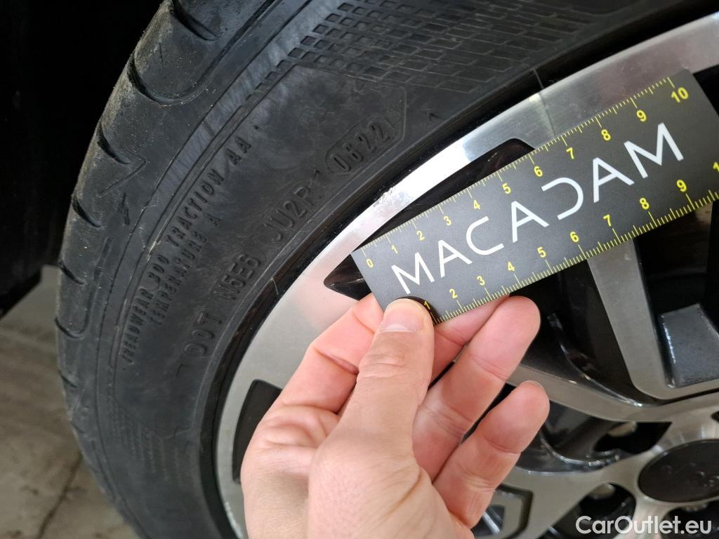  Jeep  Compass JEEP  / 2021 / 5P / SUV 1.3 TURBO T4 190 4XE LIMITED #32