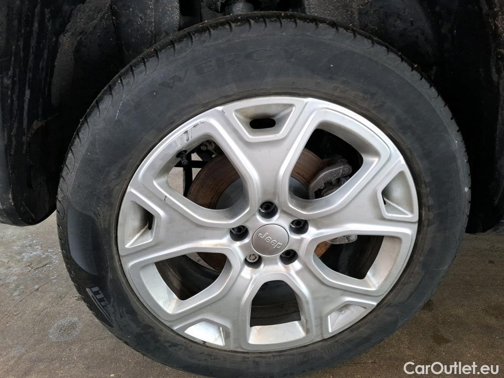  Jeep  Patriot JEEP Renegade / 2018 / 5P / SUV 1.3 TURBO T4 190PS 4XE LIMITED #9