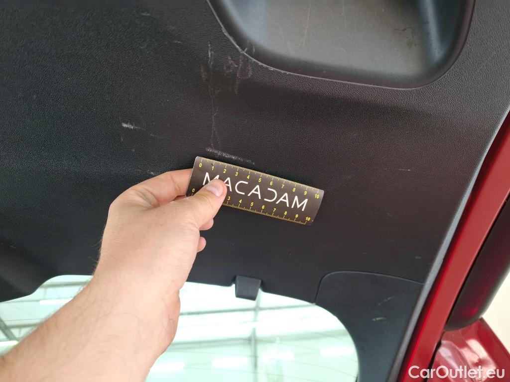  Peugeot  2008  Allure 1.2 PureTech 110CV BVA6 E6 #36