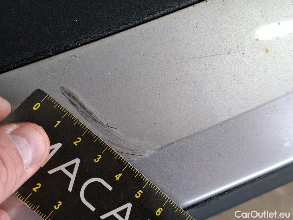  Peugeot  2008  Allure Business 1.5 HDi 130CV BVA8 E6d #30