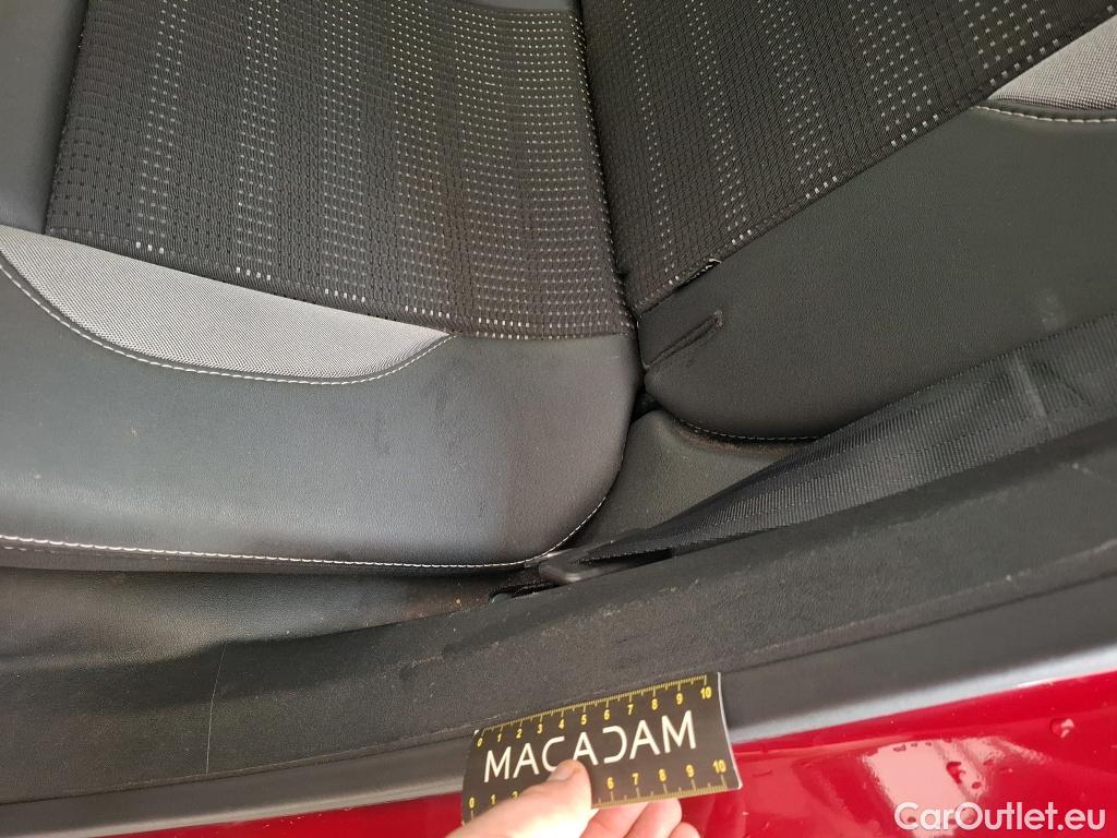  Peugeot  2008  Allure 1.2 PureTech 110CV BVA6 E6 #28