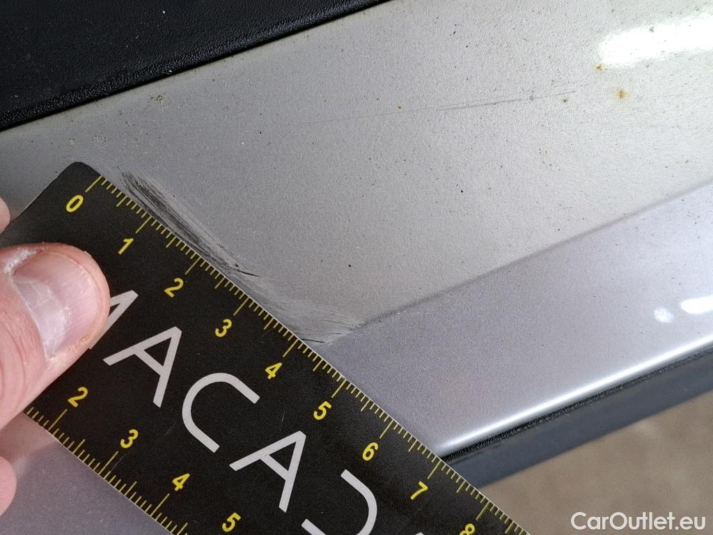  Peugeot  2008  Allure Business 1.5 HDi 130CV BVA8 E6d #32