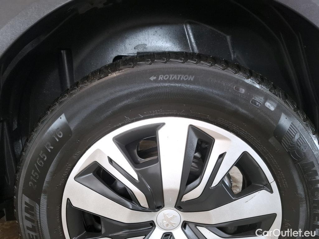  Peugeot  2008  Active 1.5 HDi 100CV BVM6 E6d #47