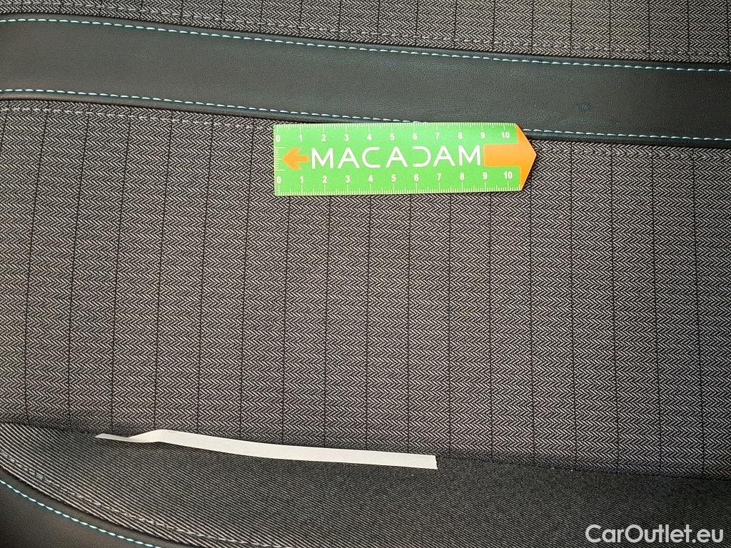  Peugeot  2008  Allure Pack 1.2 PureTech 130CV BVM6 E6d #12