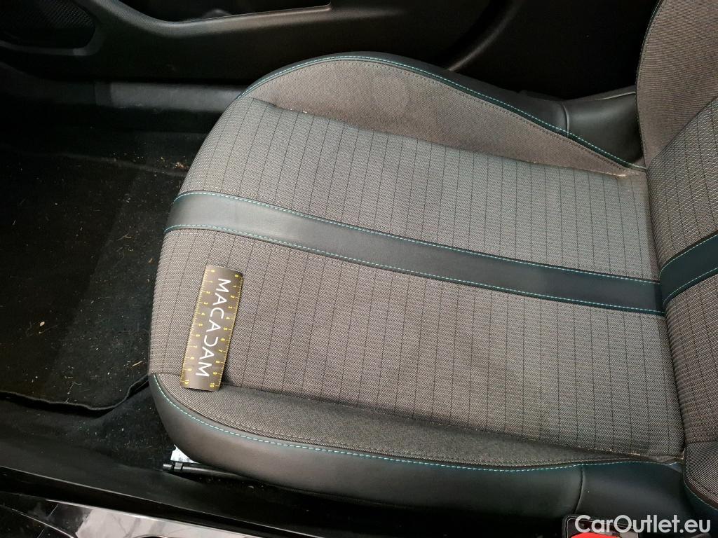  Peugeot  2008  Allure Business 1.5 HDi 130CV BVA8 E6d #35