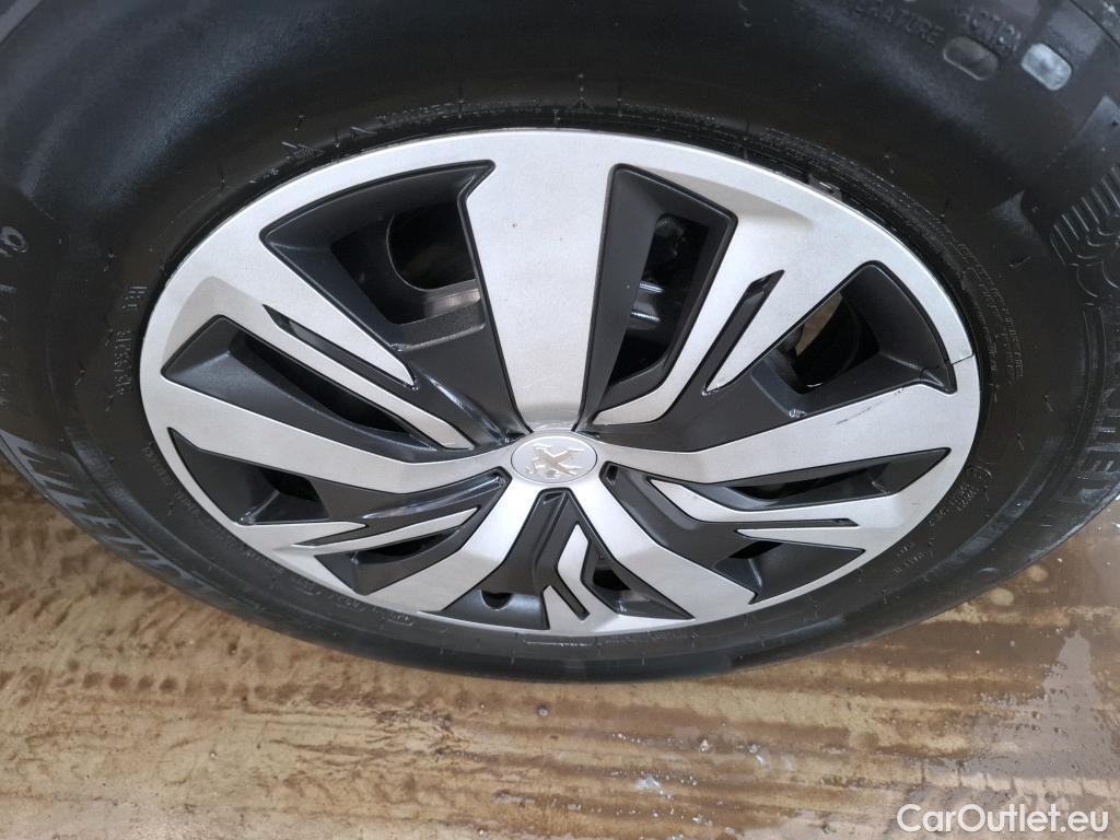  Peugeot  2008  Active 1.5 HDi 100CV BVM6 E6d #29