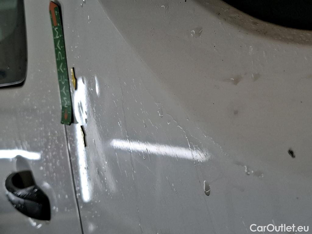  Peugeot  Expert  Kombi L2 1.5 HDi 120CV BVM6 9 Sieges E6dT #37