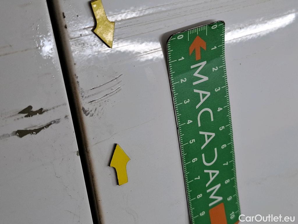  Peugeot  Expert  Kombi L2 1.5 HDi 120CV BVM6 9 Sieges E6dT #26