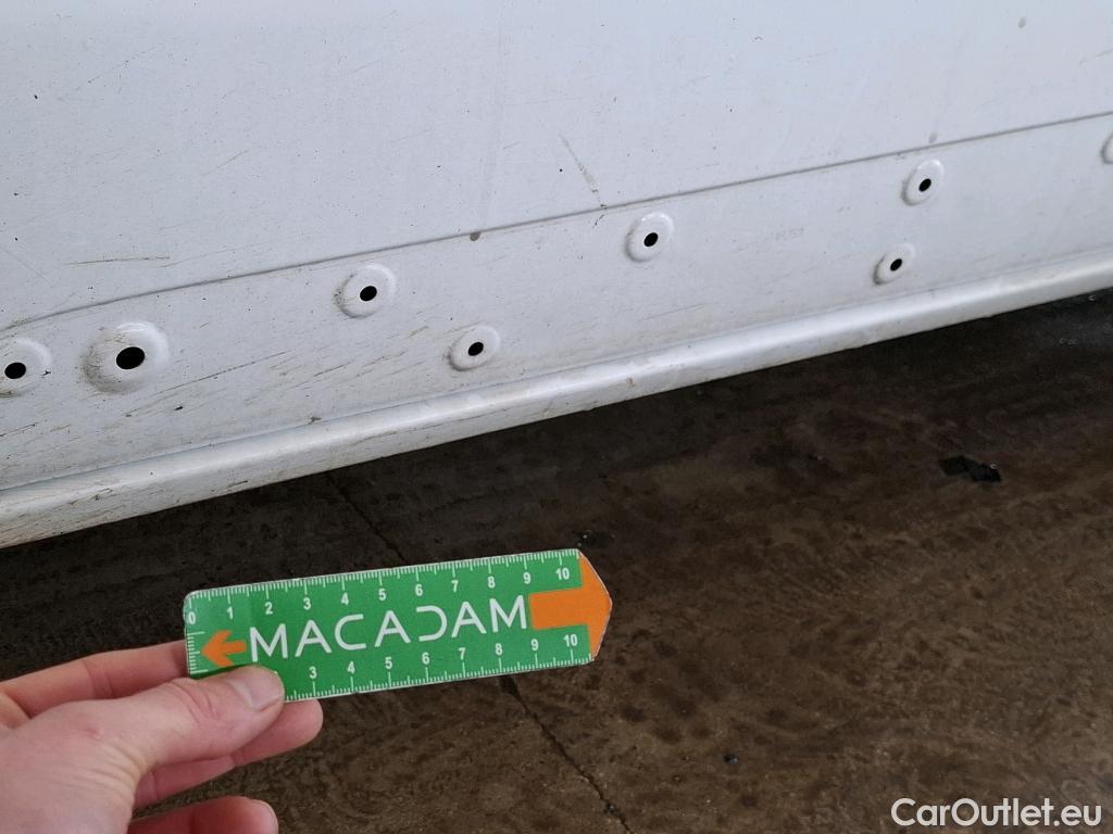  Peugeot  Expert  Kombi L2 1.5 HDi 120CV BVM6 9 Sieges E6dT #76