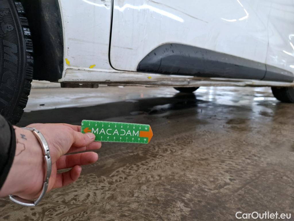  Peugeot  Expert  Kombi L2 1.5 HDi 120CV BVM6 9 Sieges E6dT #1