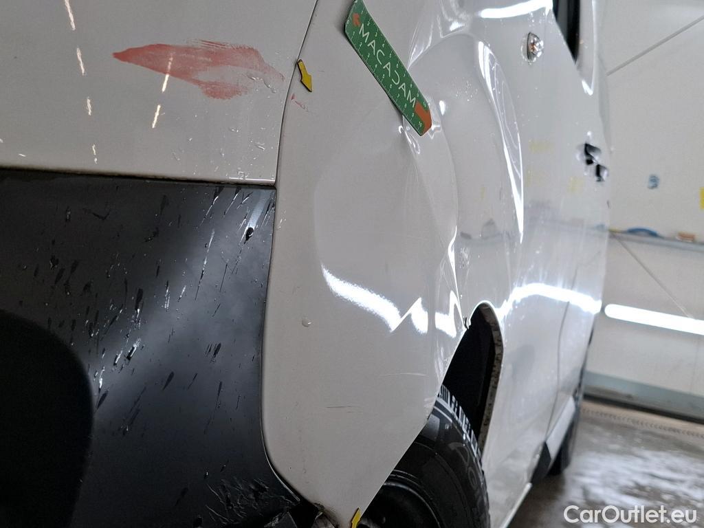  Peugeot  Expert  Kombi L2 1.5 HDi 120CV BVM6 9 Sieges E6dT #14