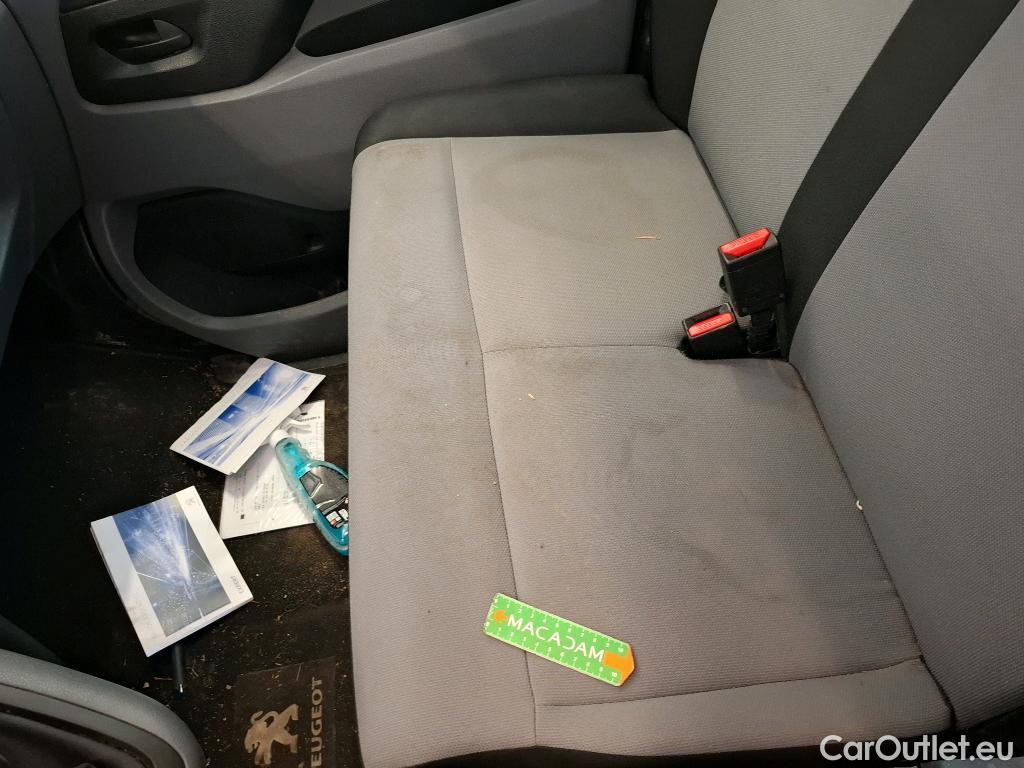  Peugeot  Expert  Kombi L2 1.5 HDi 120CV BVM6 9 Sieges E6dT #77