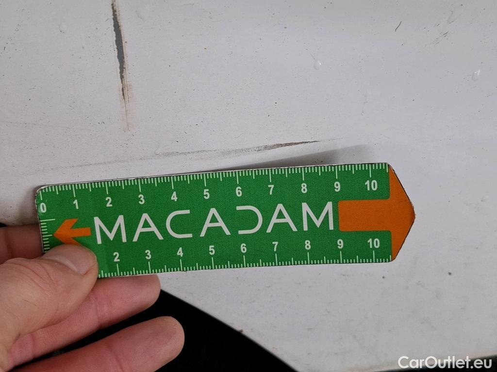  Peugeot  Expert  Kombi L2 1.5 HDi 120CV BVM6 9 Sieges E6dT #32