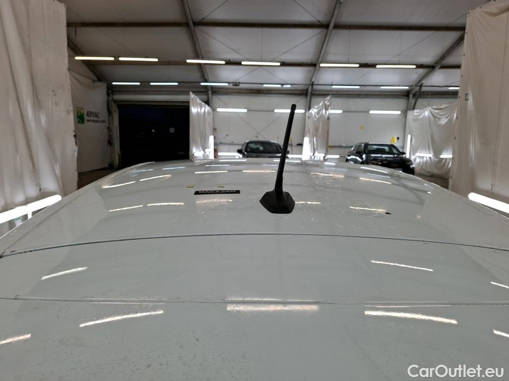  Renault  Clio RENAULT  / 2019 / 5P / Berline Evolution TCe 90 #9