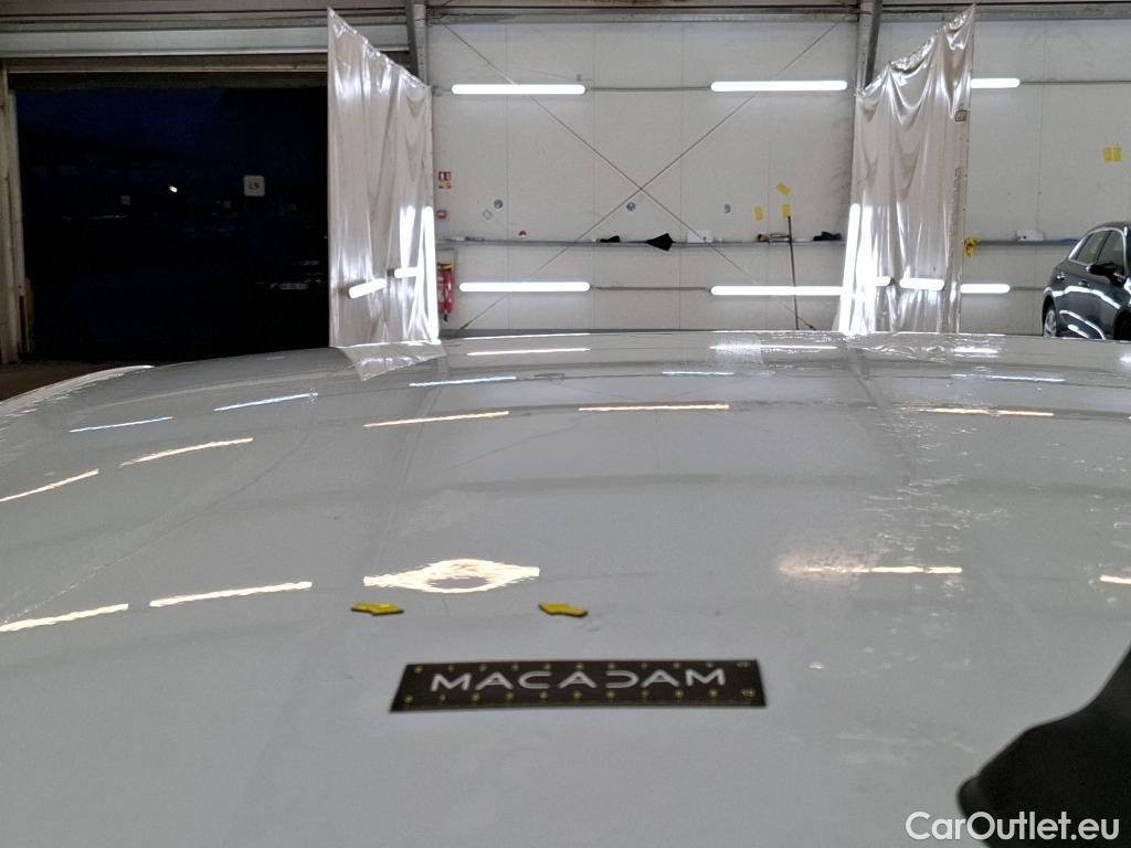  Renault  Clio RENAULT  / 2019 / 5P / Berline Evolution TCe 90 #10