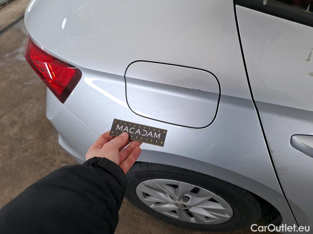  Skoda  Fabia  Ambition 1.0 MPI 80CV BVM5 E6d #25