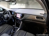  Volkswagen  T-ROC VOLKSWAGEN  / 2017 / 5P / SUV 1.0 TSI STYLE BMT #3