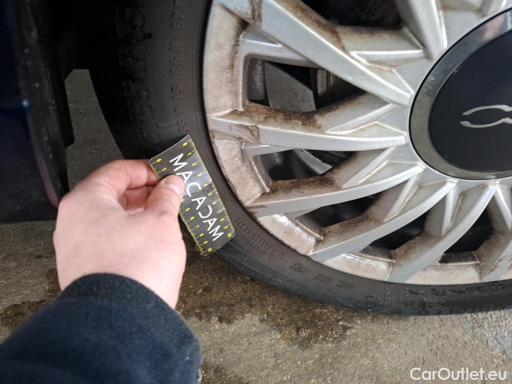  Fiat  500 FIAT   2015  3P  Berline Hybrid 10 BSG 70 ch Dolcevita #6