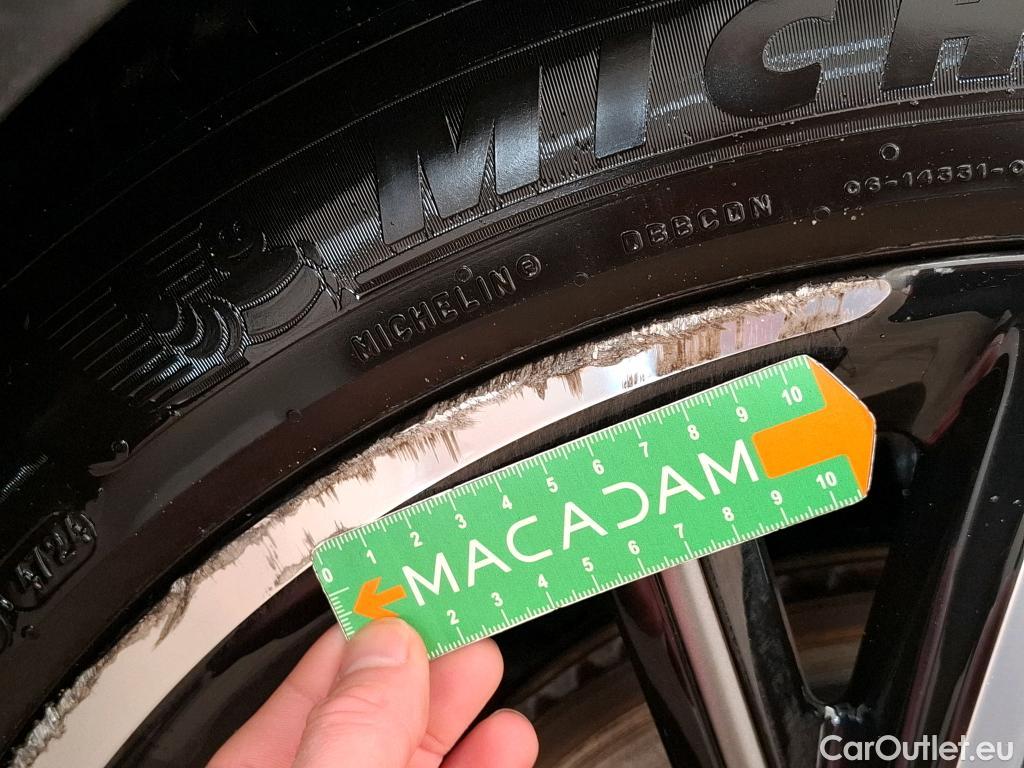  DS  DS7 DS DS 7 Crossback / 2017 / 5P / SUV E-TENSE 4x4 300 Louvre(SL) #49