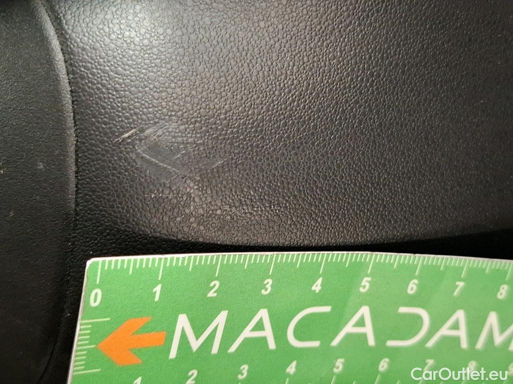  Citroen  C3 CITROEN  Société / 2020 / 5P / Berline / VU PureTech 83 S&S BVM Feel Nav #63