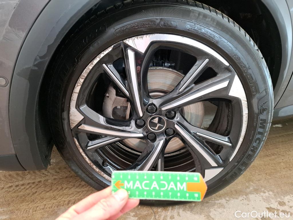  DS  DS7 DS DS 7 Crossback / 2017 / 5P / SUV E-TENSE 4x4 300 Louvre(SL) #18