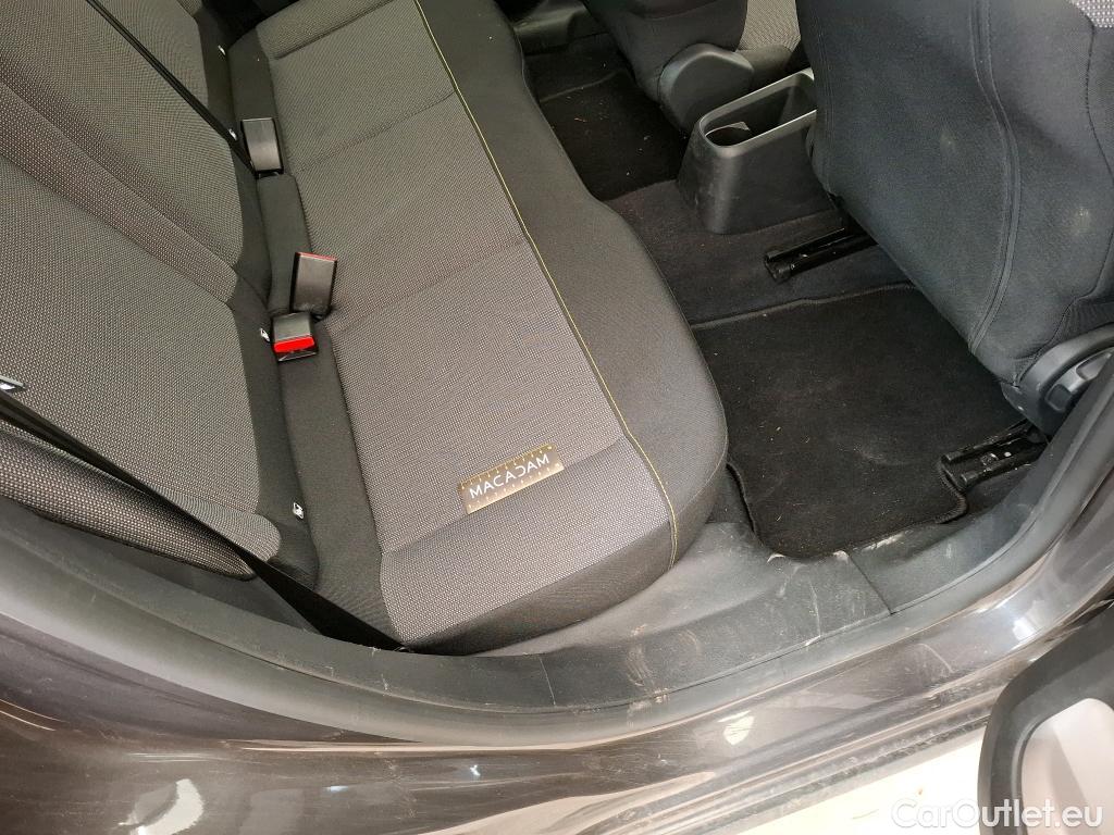  Citroen  C3  Shine Business 1.2 PureTech 110CV BVM6 E6d #12