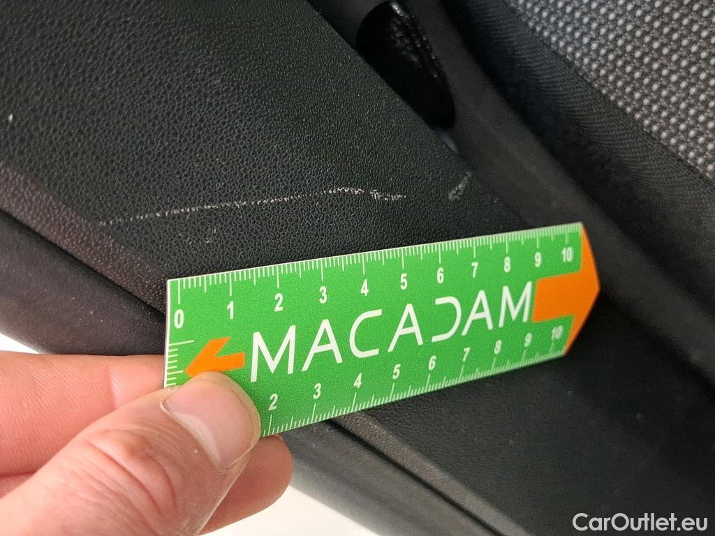  Citroen  C3  Feel 1.2 PureTech 80CV BVM5 E6 #8